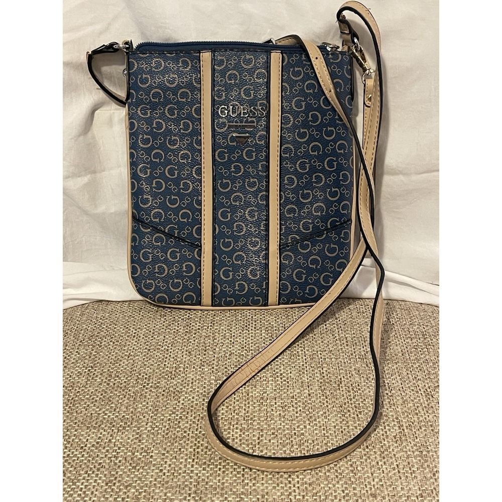 Women GUESS Handbag Guess Logo Crossbody Bag